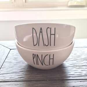 Rae Dunn White Cetamic PINCH & DASH Bowl Set